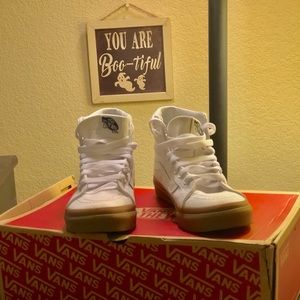 🆕 White Vans 🆕 NEVER Worn!